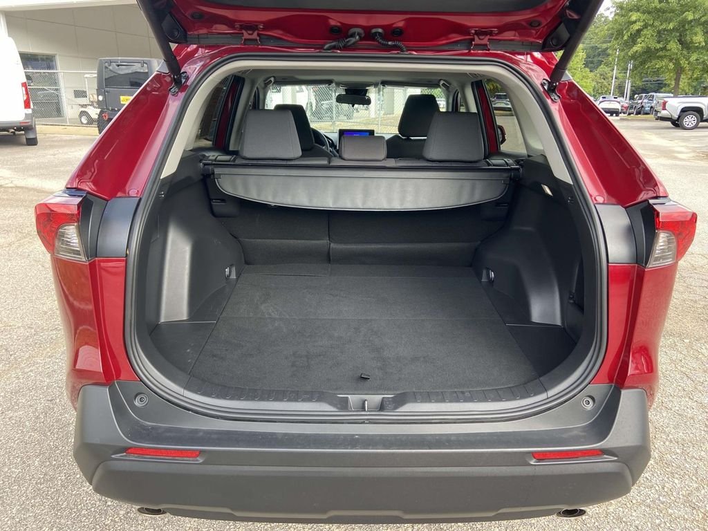 Used 2025 Red Toyota XLE image 9