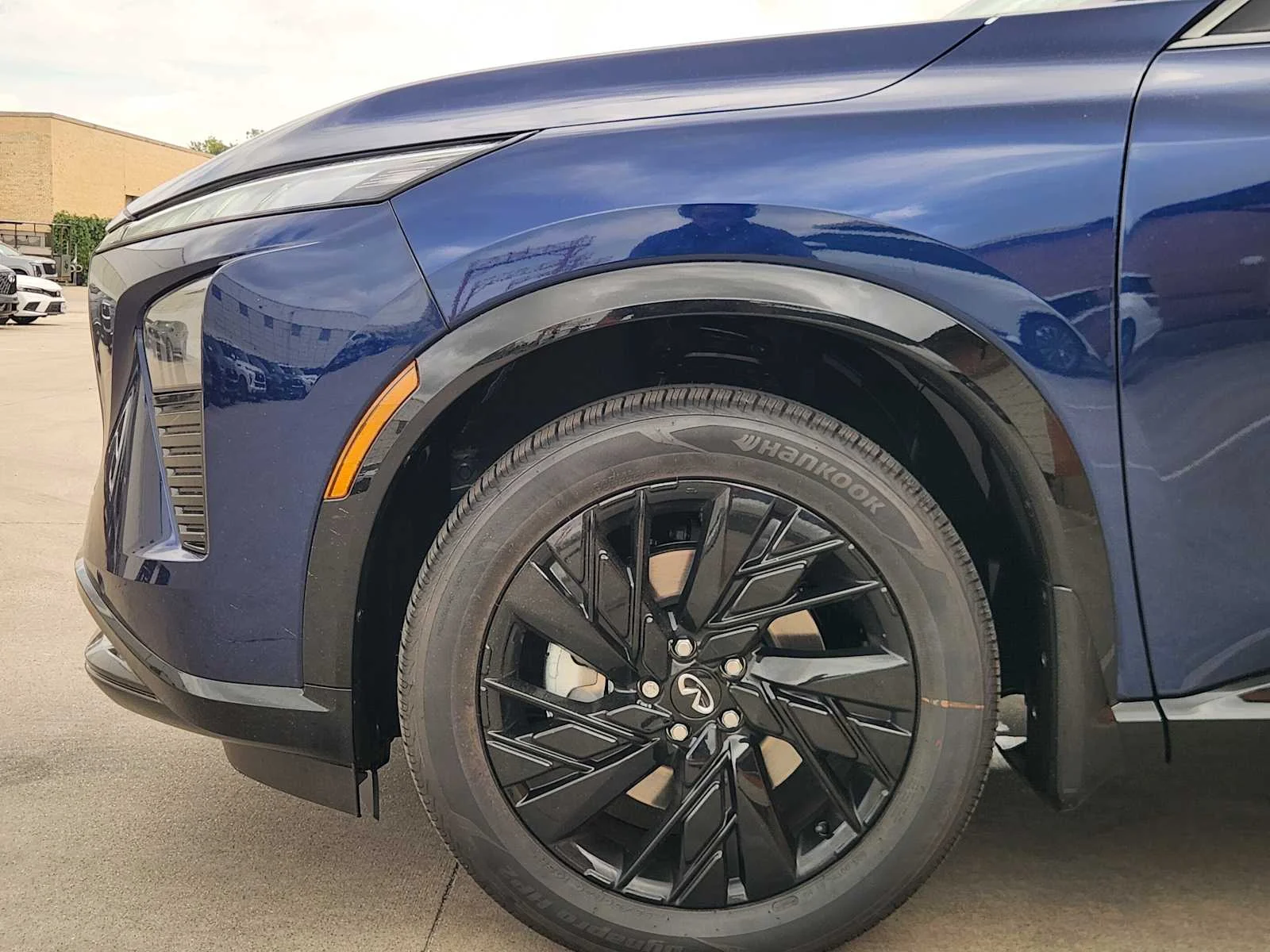 New 2027 GRAND BLUE INFINITI Sport AWD image 6