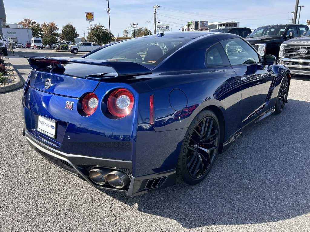 Used 2017 Deep Blue Pearl Nissan Premium image 4