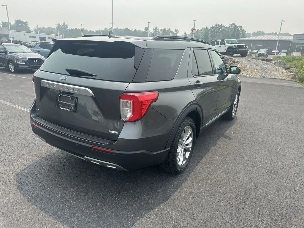 Used 2020 Gray Ford XLT image 8