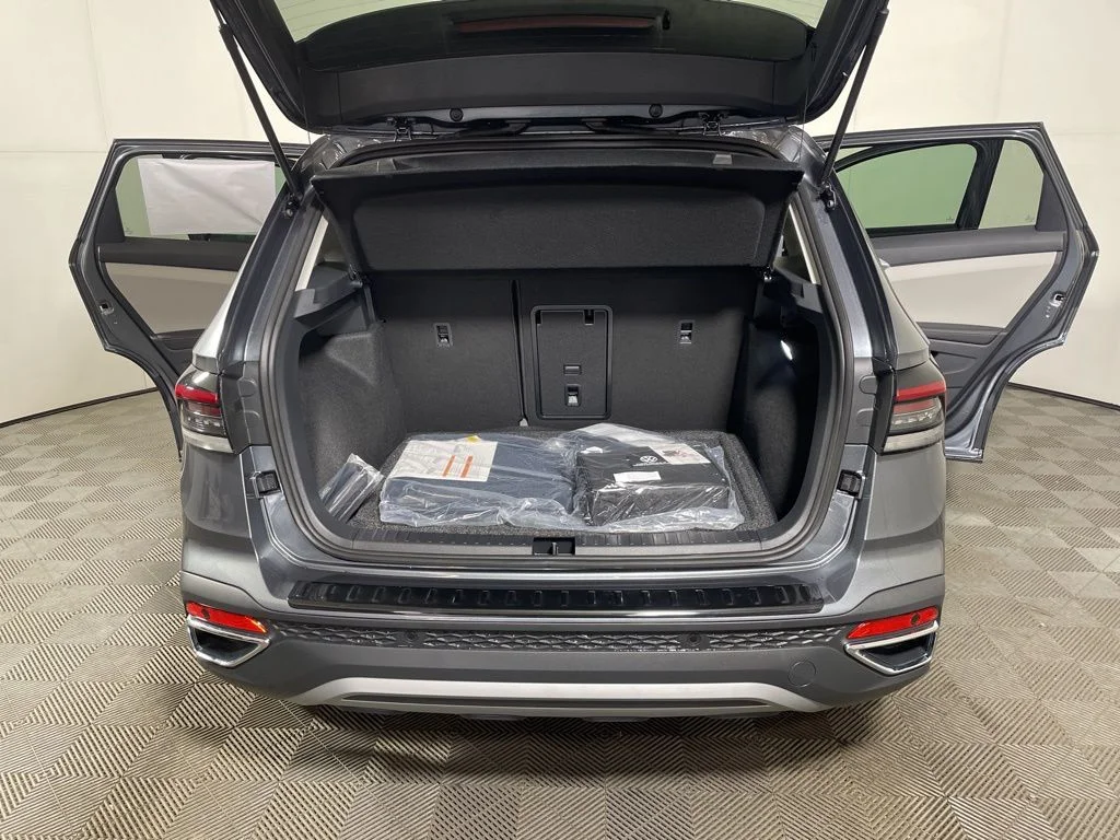 New 2026 Gray Volkswagen 1.5T SE image 20