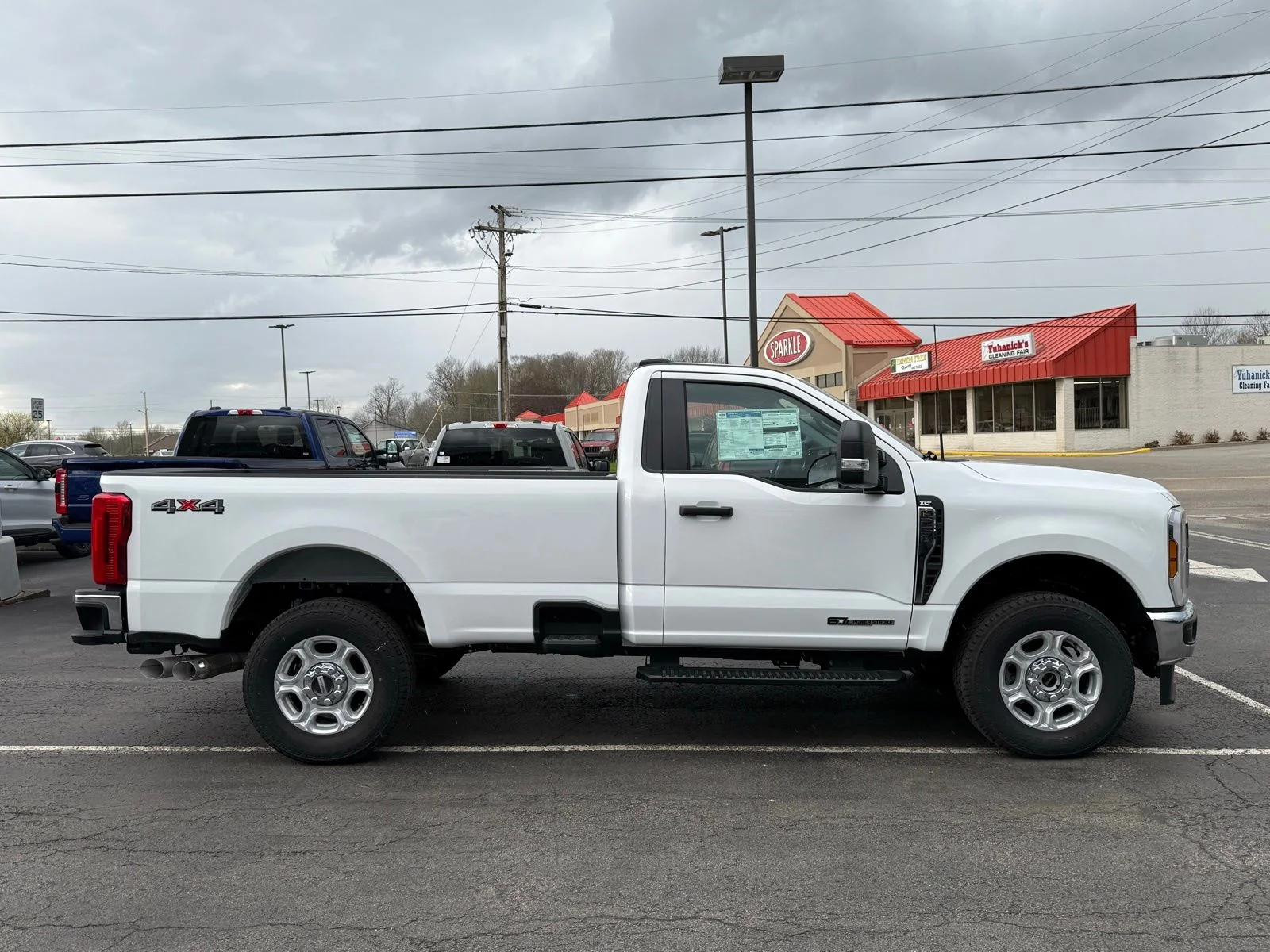2025 Ford F-250 Super Duty XLT - Photo 11