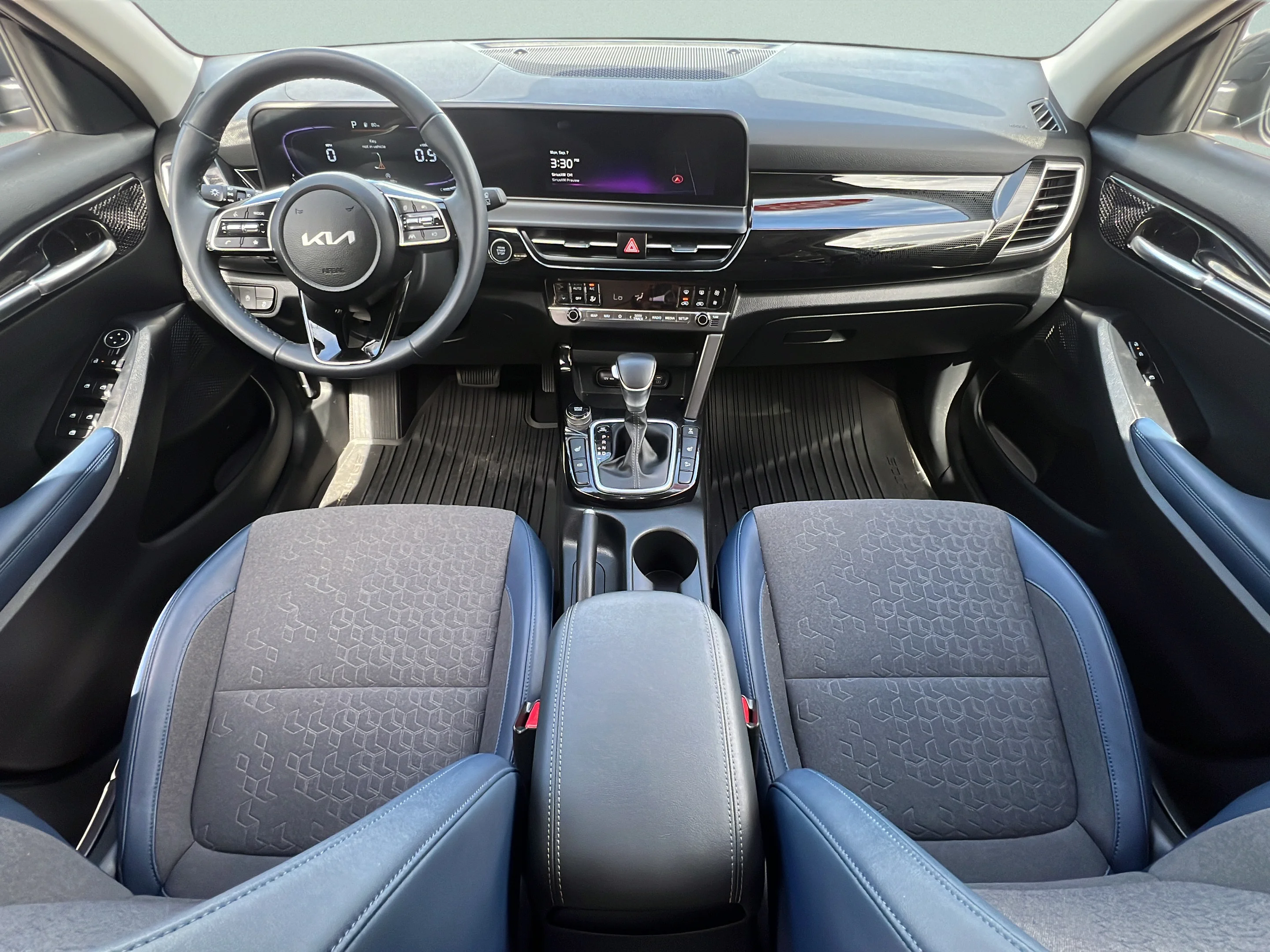 Used 2025 Gravity Gray Kia S image 14