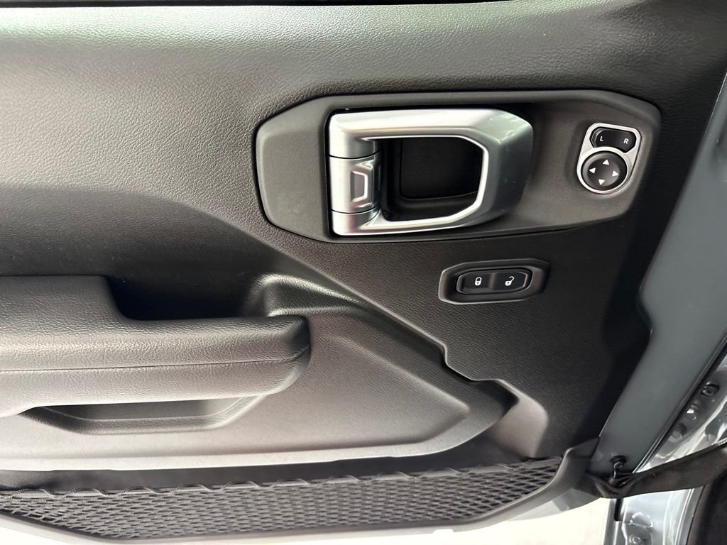 Used 2025 Gray Jeep Sport S image 23