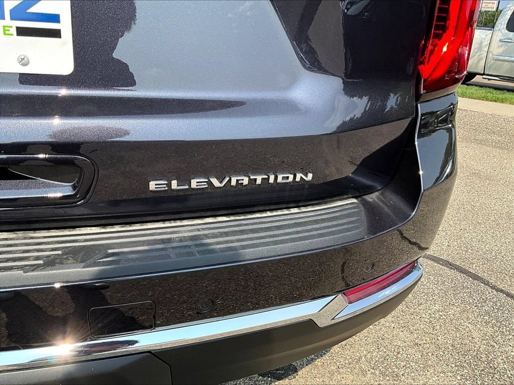 New 2026 Titanium Rush Metallic GMC Elevation image 9