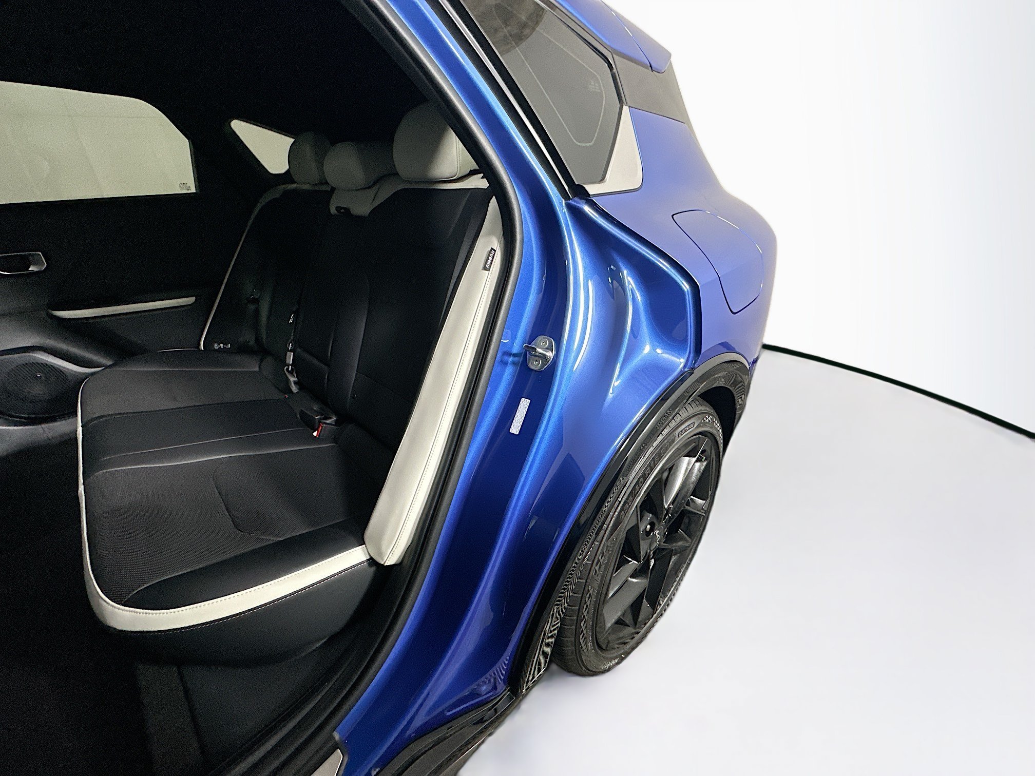 Used 2026 Wave Blue Kia GT-Line Turbo image 26
