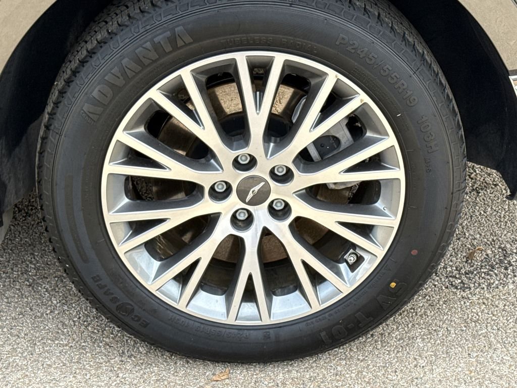 Used 2024 Gray Genesis 2.5T image 10