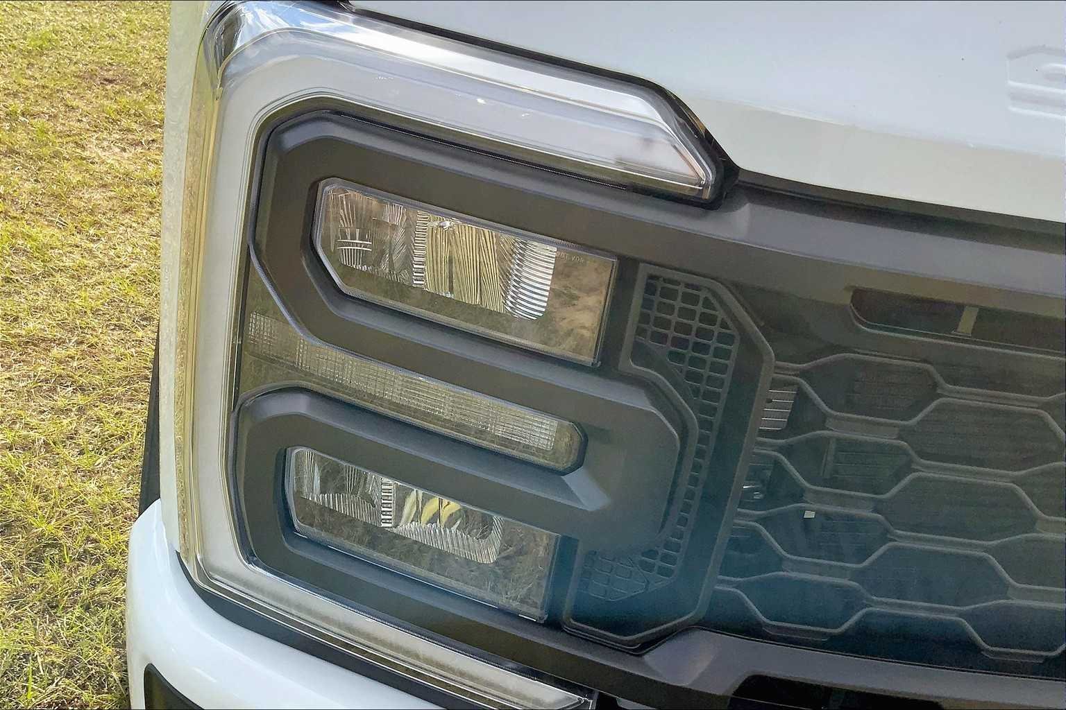 New 2026 Oxford White Ford F-250® XL image 13