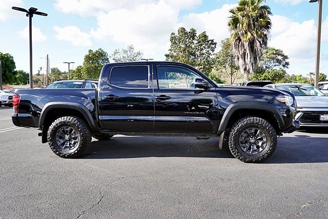 Used 2021 Black Toyota SR5 image 6