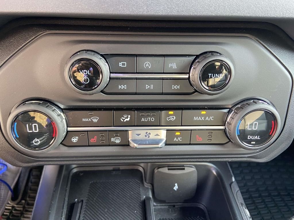 Used 2025 Gray Ford Outer Banks image 26