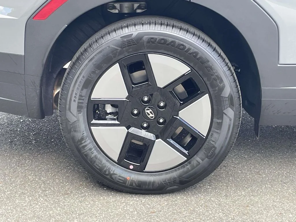 New 2026 Gray Hyundai SE image 7