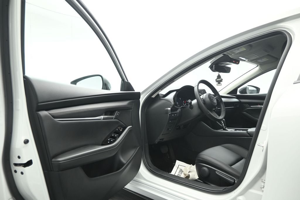 Certified Used 2026 White Mazda 2.5 S Select Sport image 9
