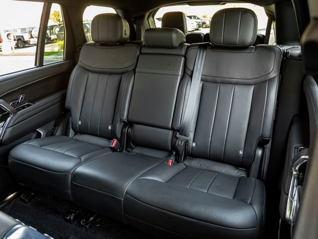 Used 2024 Santorini Black Metallic Land Rover SE image 22