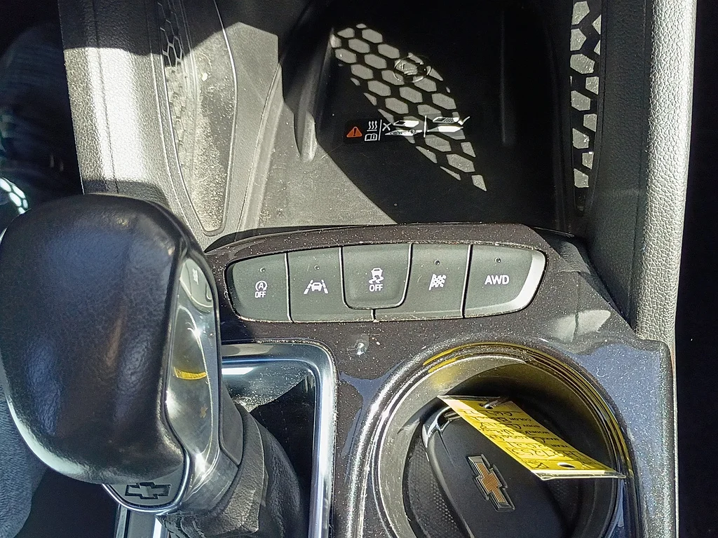 Used 2021 Midnight Blue Metallic Chevrolet ACTIV image 24