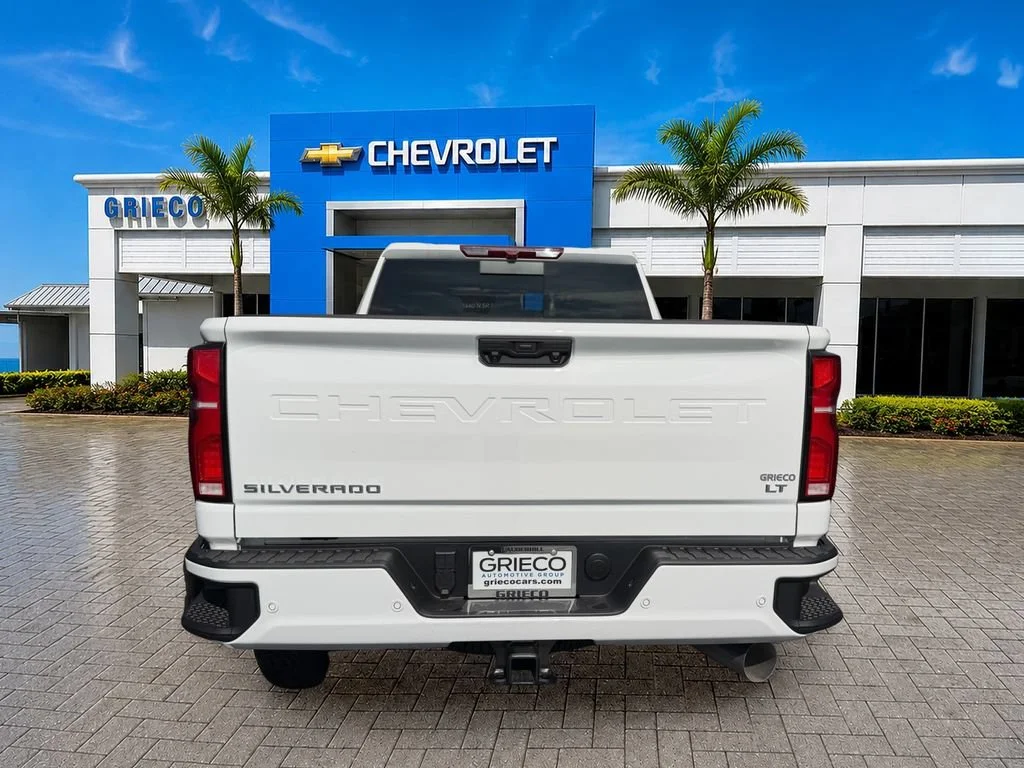 New 2026 Summit White Chevrolet LT image 20