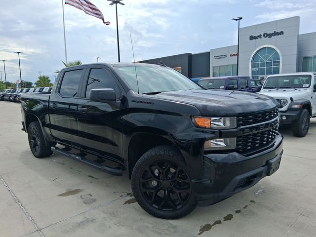 Used 2022 Black Chevrolet Custom image 1