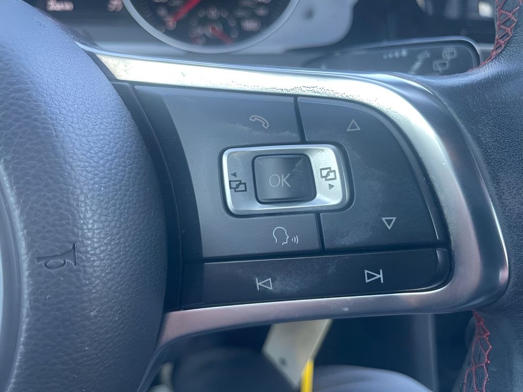 Used 2018 White Volkswagen 2.0T S image 22