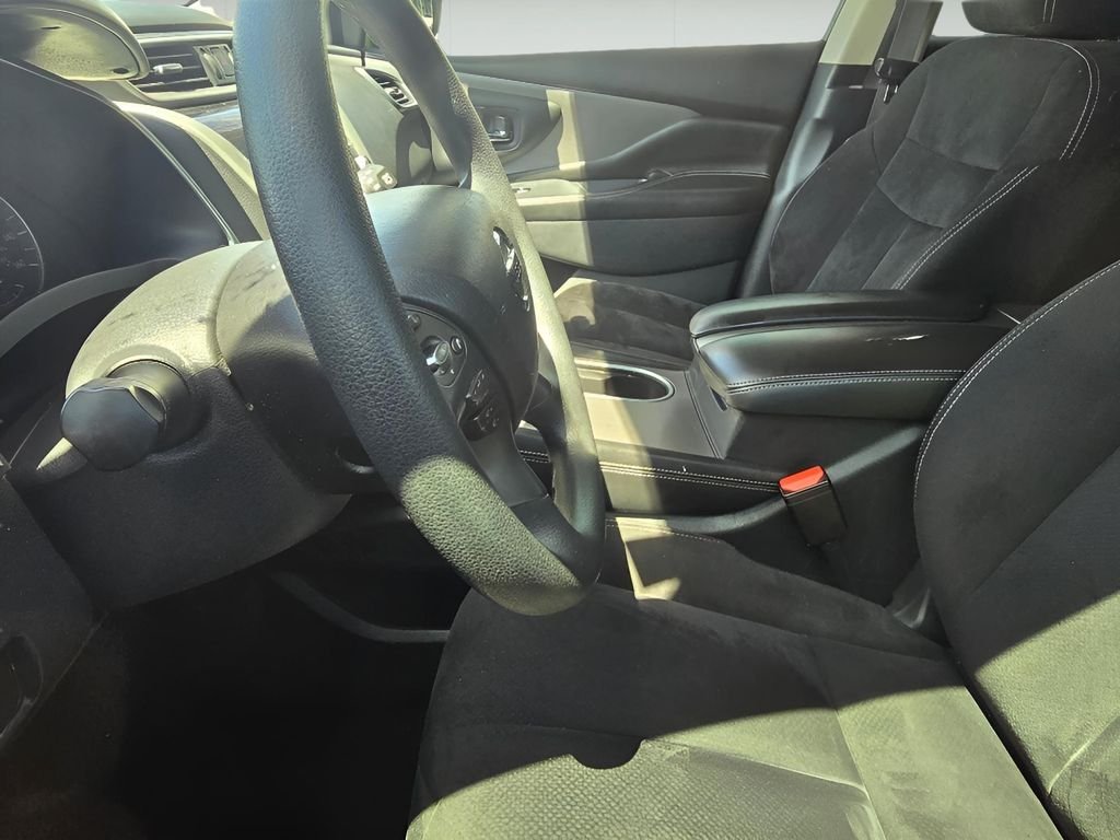 Used 2019 Cayenne Red Pearl Metallic Nissan S image 16