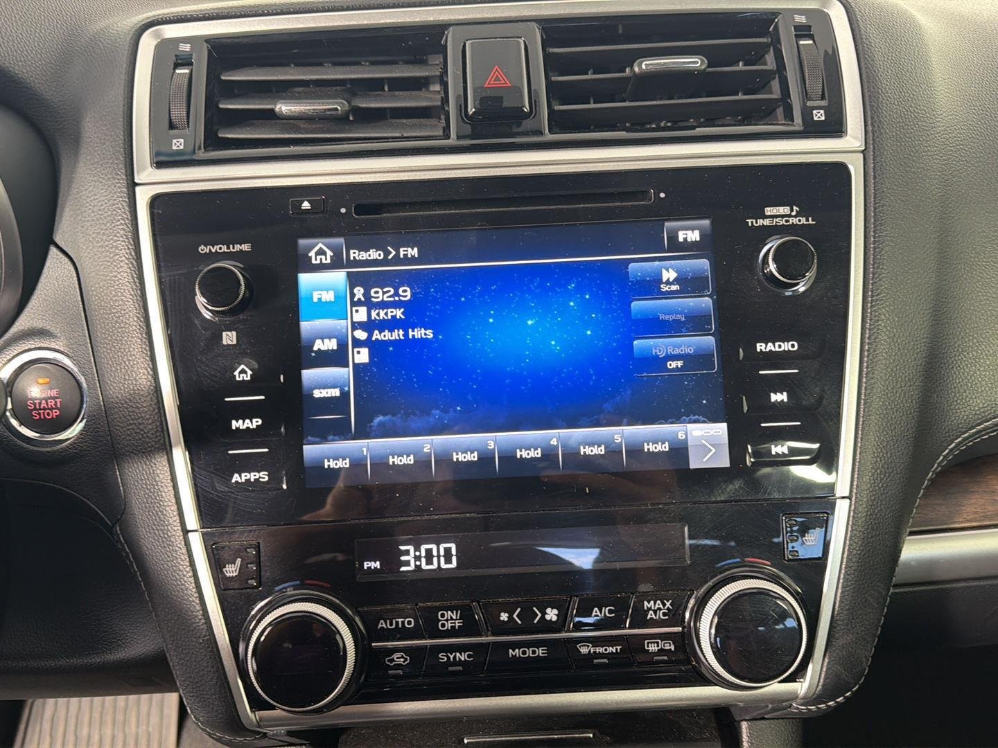 Used 2018 Magnetite Gray Metallic Subaru Limited image 11