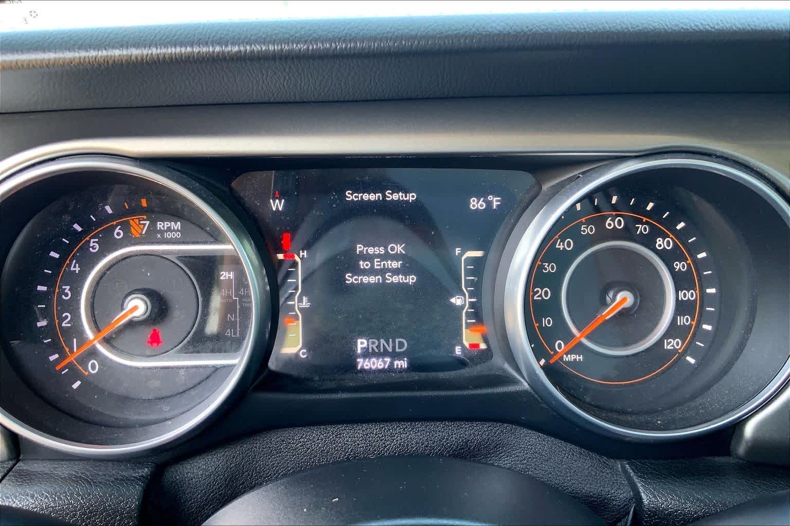 Used 2018 Sting-Gray Clearcoat Jeep Sahara image 25