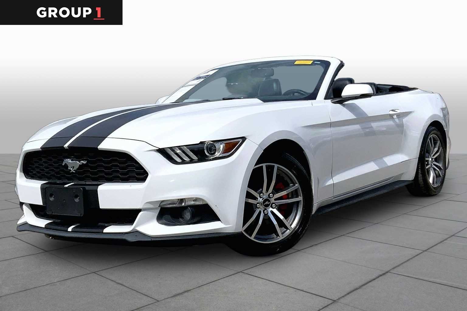 2017 Ford Mustang EcoBoost Convertible Premium's photo
