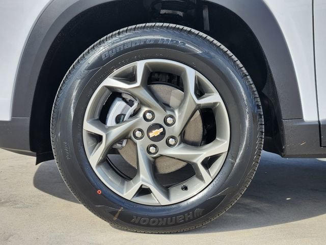 2026 Chevrolet Trax LT - Photo 9