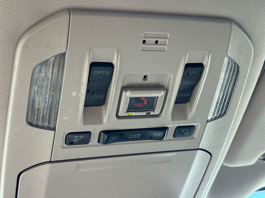 Used 2022 Gray Toyota XLE image 35