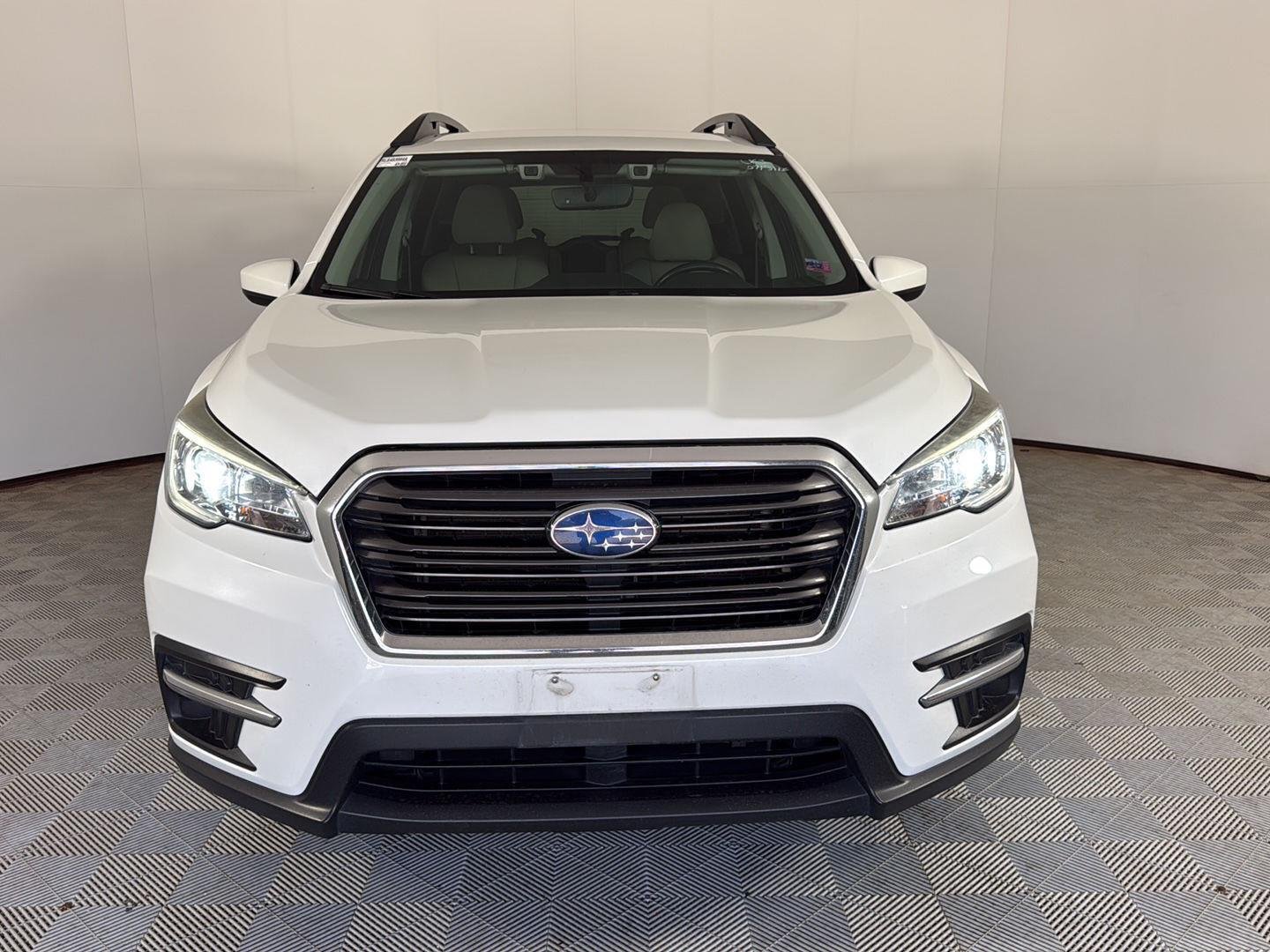 Used 2019 Crystal White Pearl Subaru Premium image 2