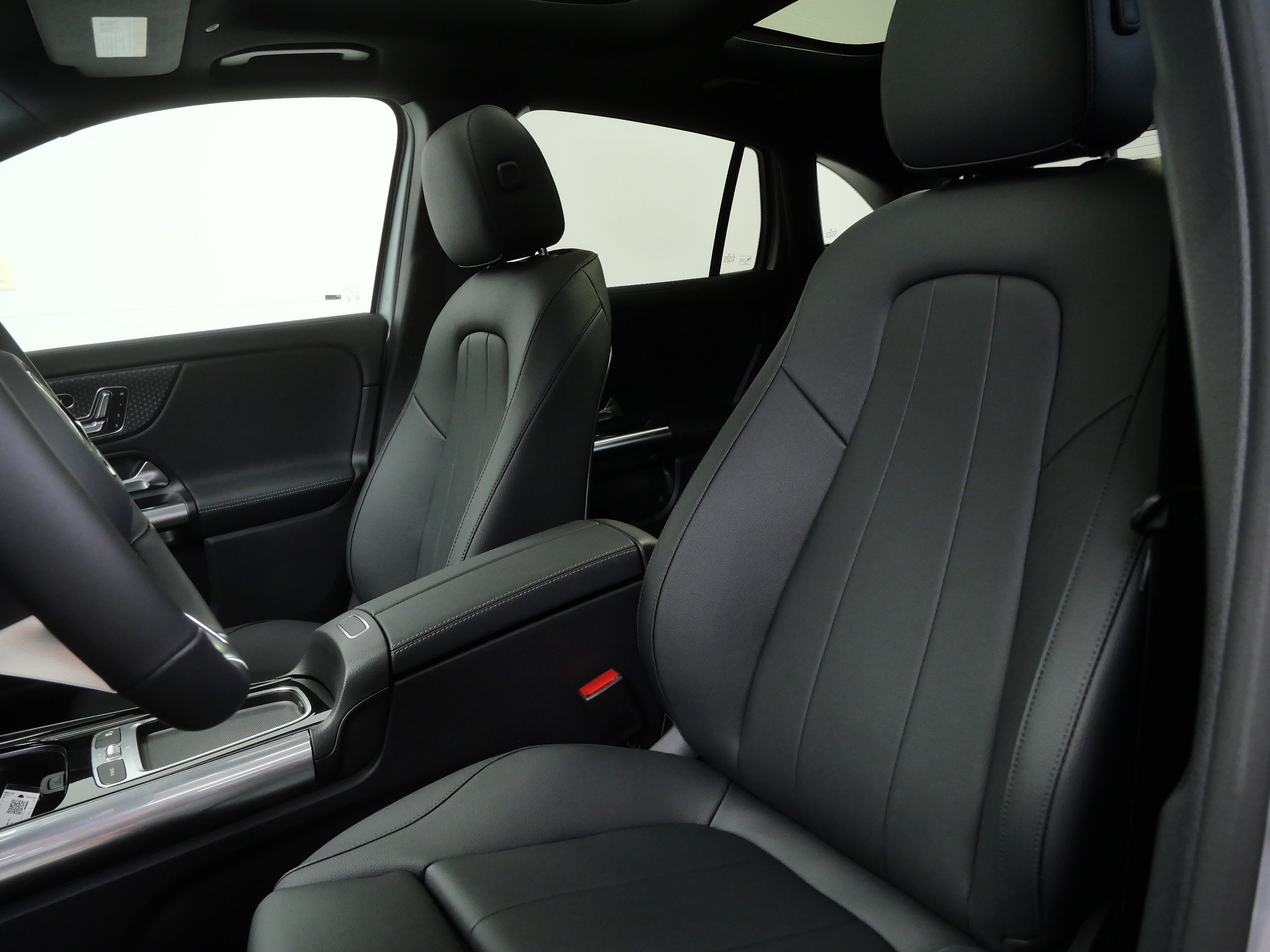 New 2026 Cirrus Silver Metallic Mercedes-Benz GLA 250 image 8