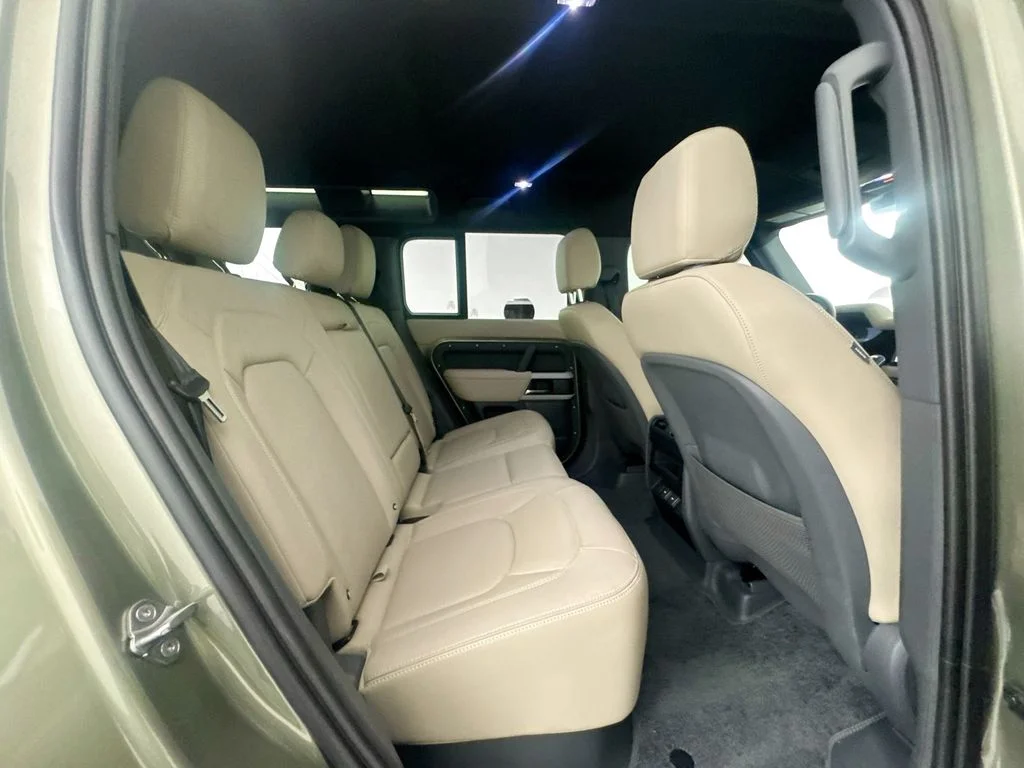 Certified Used 2023 Green Land Rover S image 26