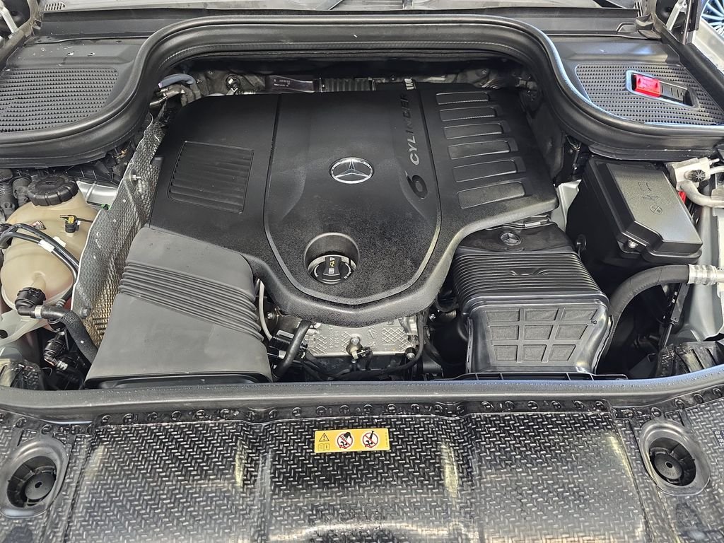 Used 2020 Silver Mercedes-Benz GLS 450 image 33