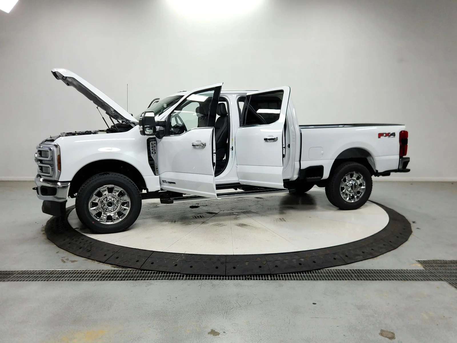New 2026 Oxford White Ford F-250® Lariat® image 13