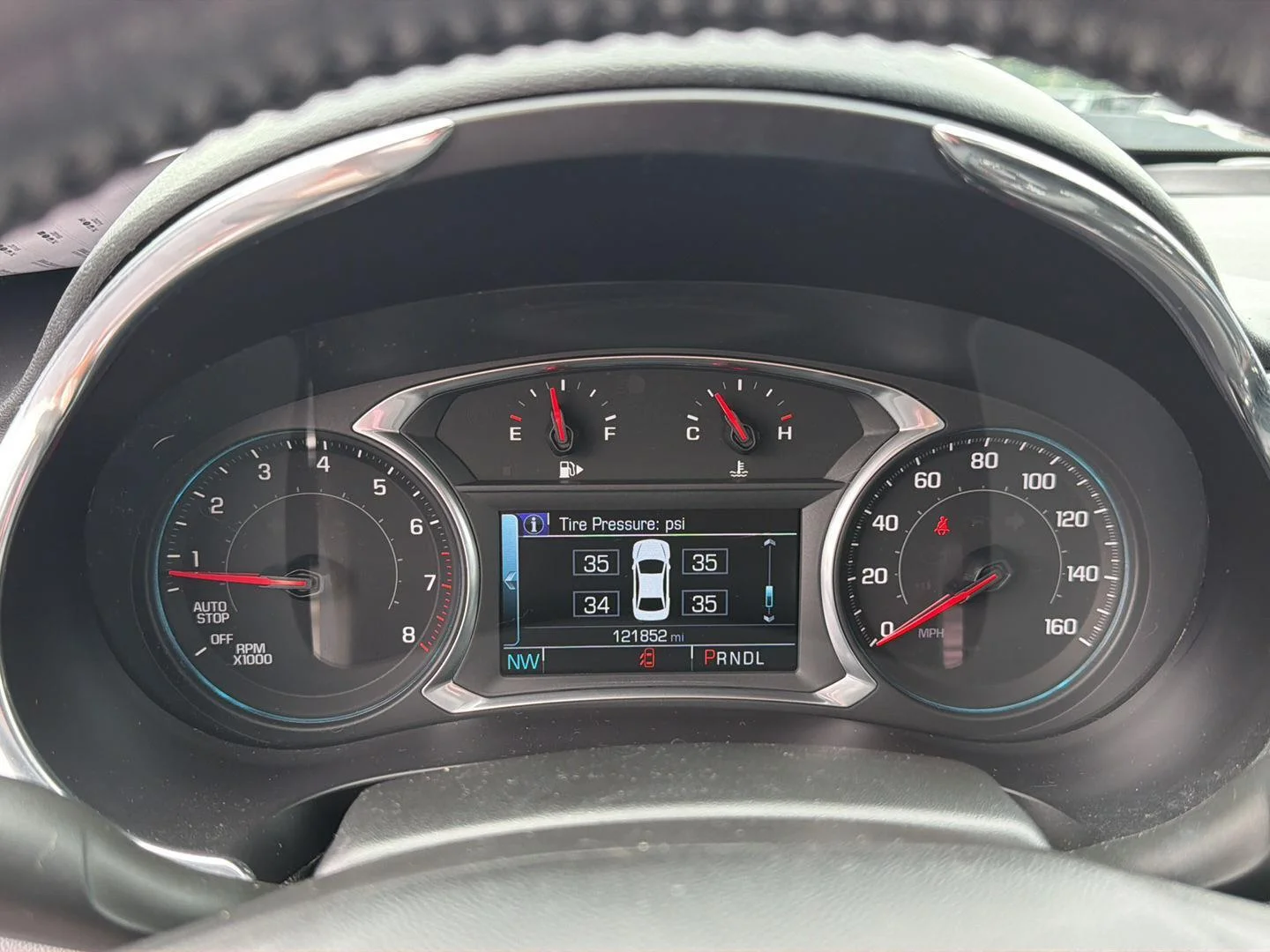 Used 2018 Summit White Chevrolet LT image 22