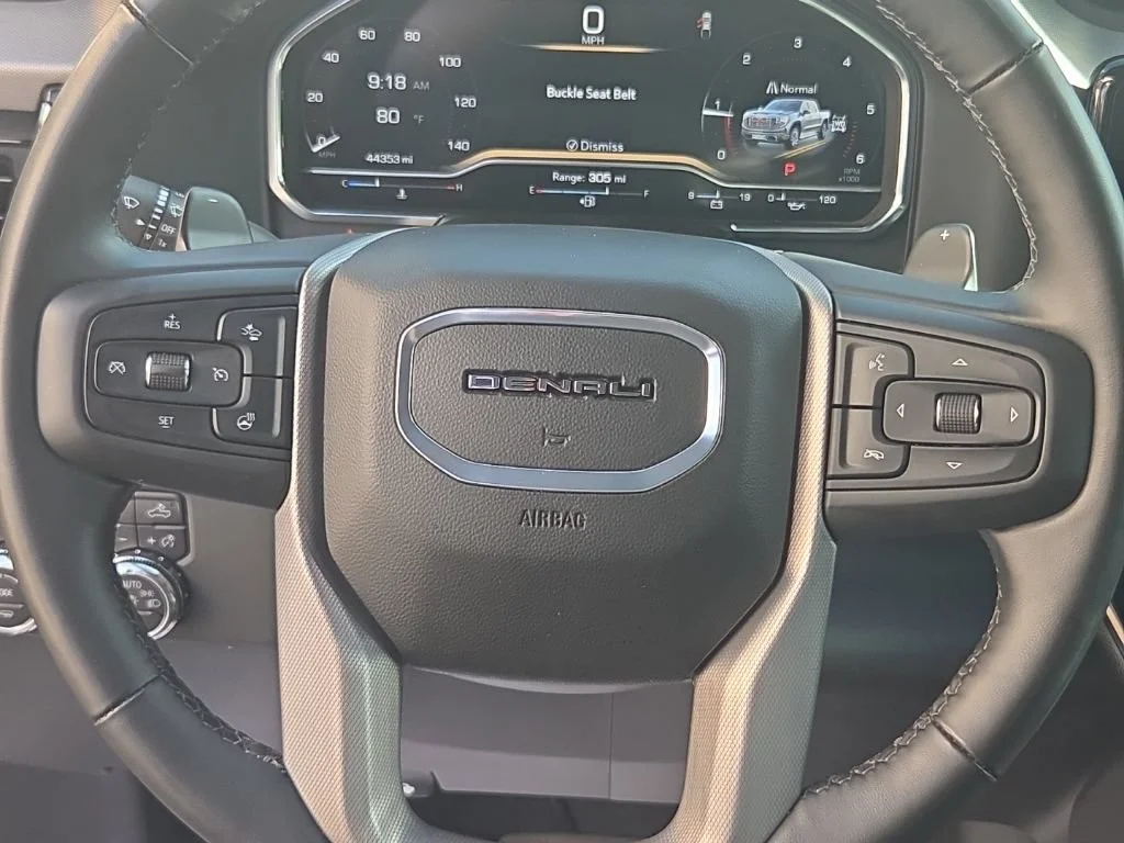 Used 2024 White Frost Tricoat GMC Denali image 19