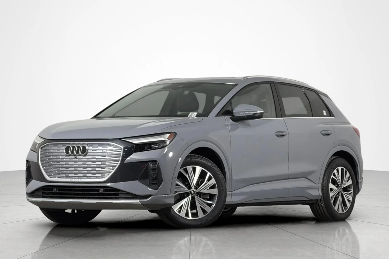 2023 Audi Q4 e-tron 40 Premium Plus's photo