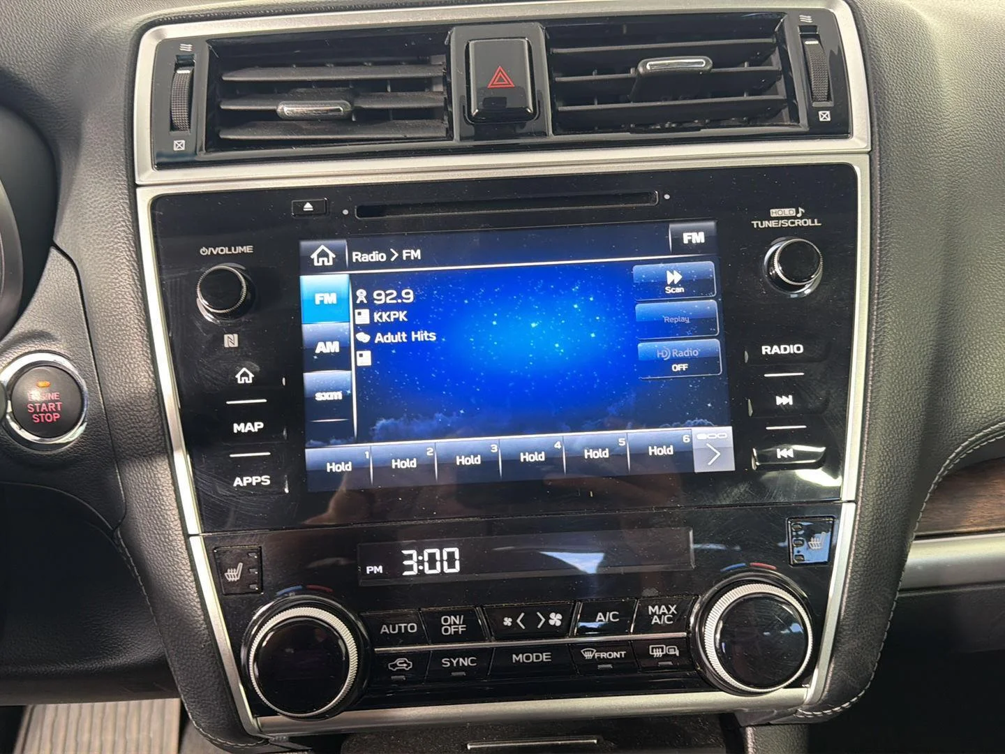Used 2018 Magnetite Gray Metallic Subaru Limited image 11