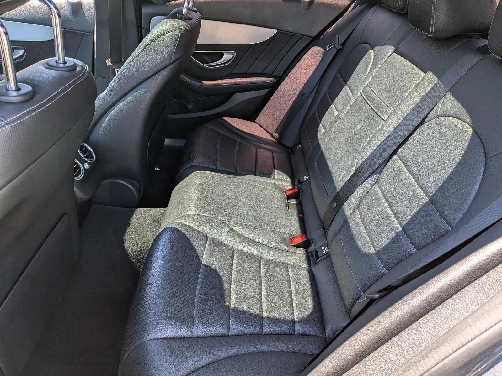 Used 2020 Selenite Grey Metallic Mercedes-Benz C 300 image 18