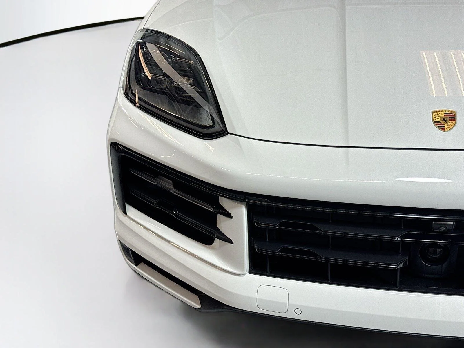 New 2025 Carrara White Metallic Porsche S image 28