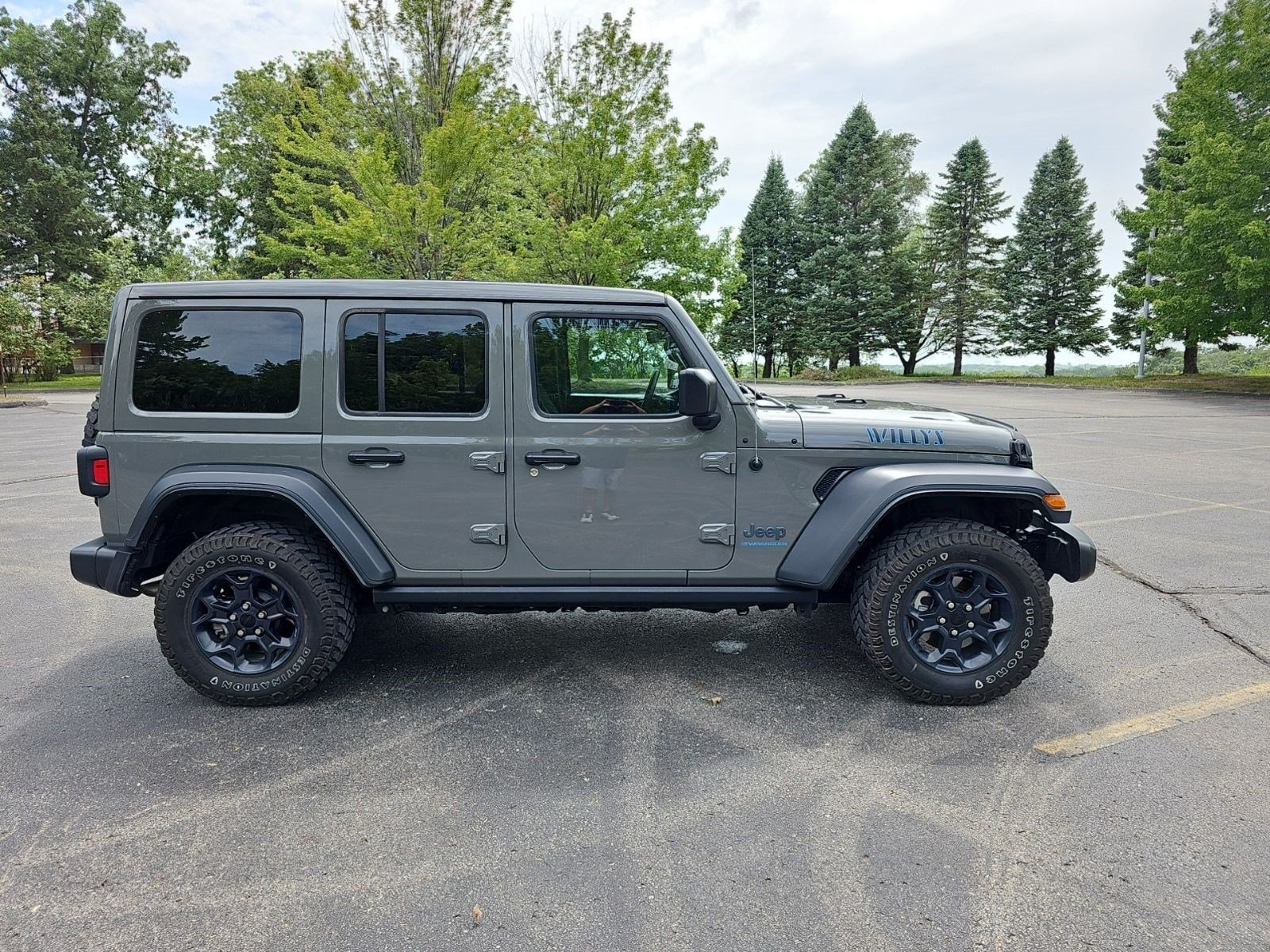 Certified Used 2023 Sting-Gray Clearcoat Jeep Willys 4xe image 6