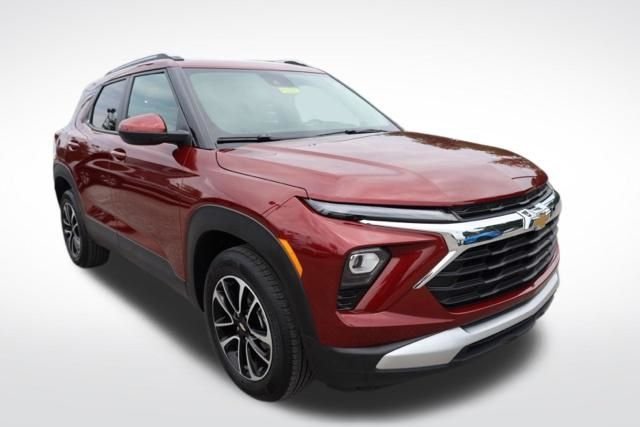 Used 2025 Red Chevrolet LT image 2