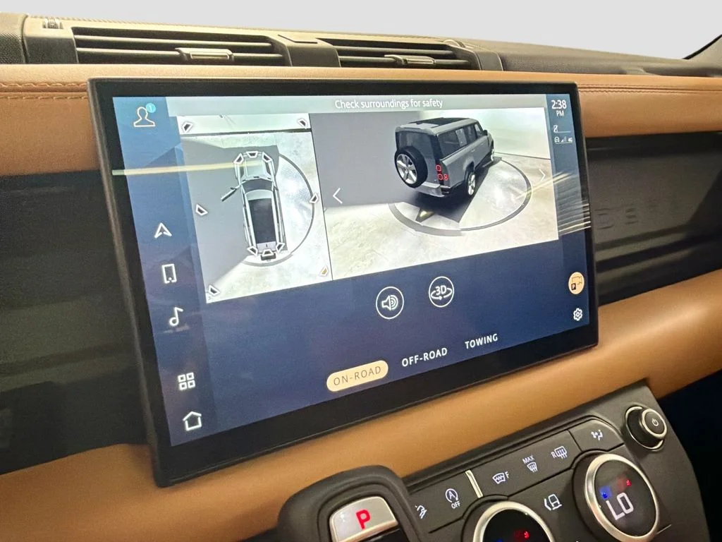 Certified Used 2024  Land Rover X-Dynamic SE image 15