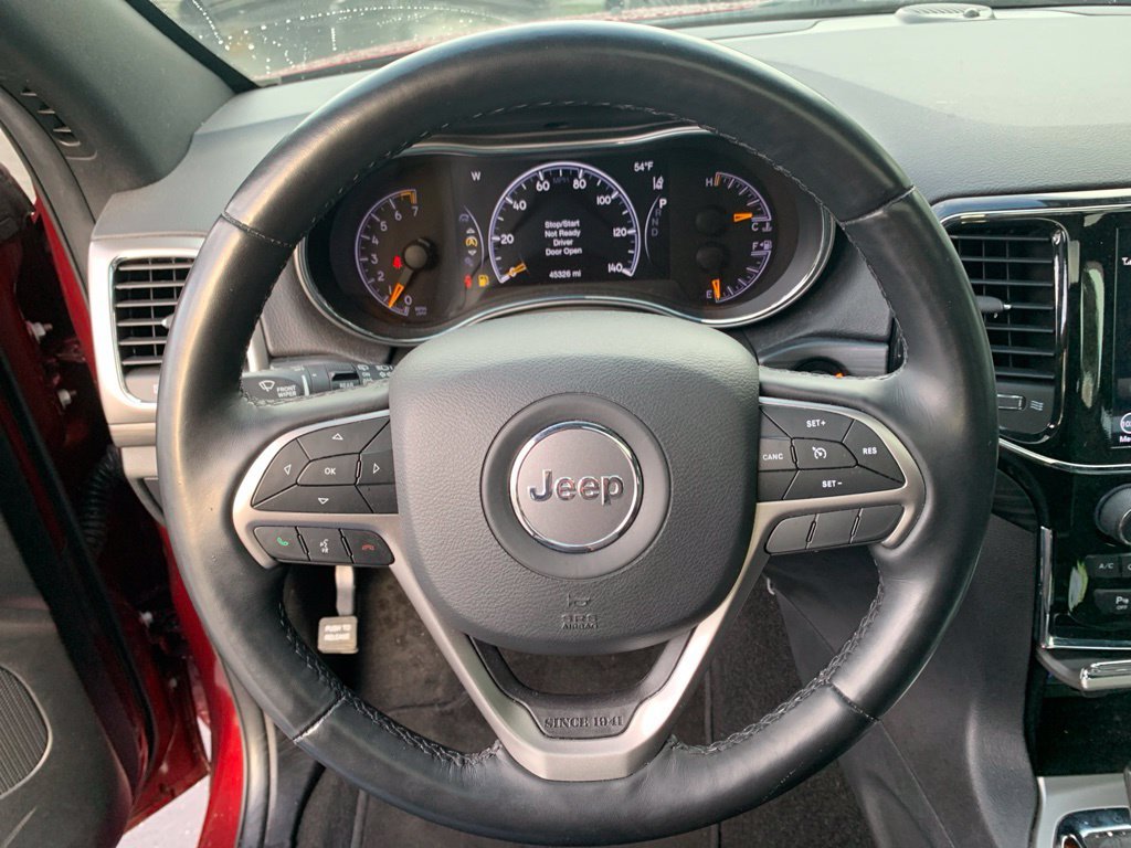 Used 2022 Red Jeep Laredo X image 14