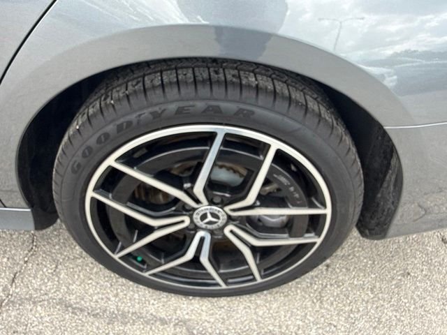 Used 2023 Gray Mercedes-Benz E 450 image 11