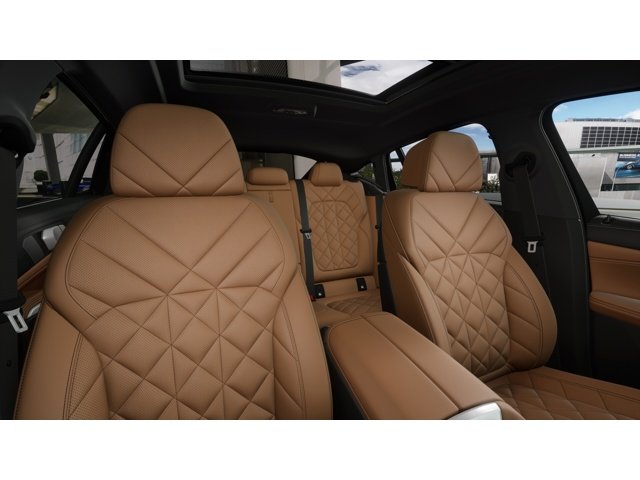 New 2027 White BMW X6 40i image 11