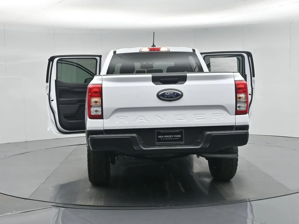 New 2026 Oxford White Ford XL image 31