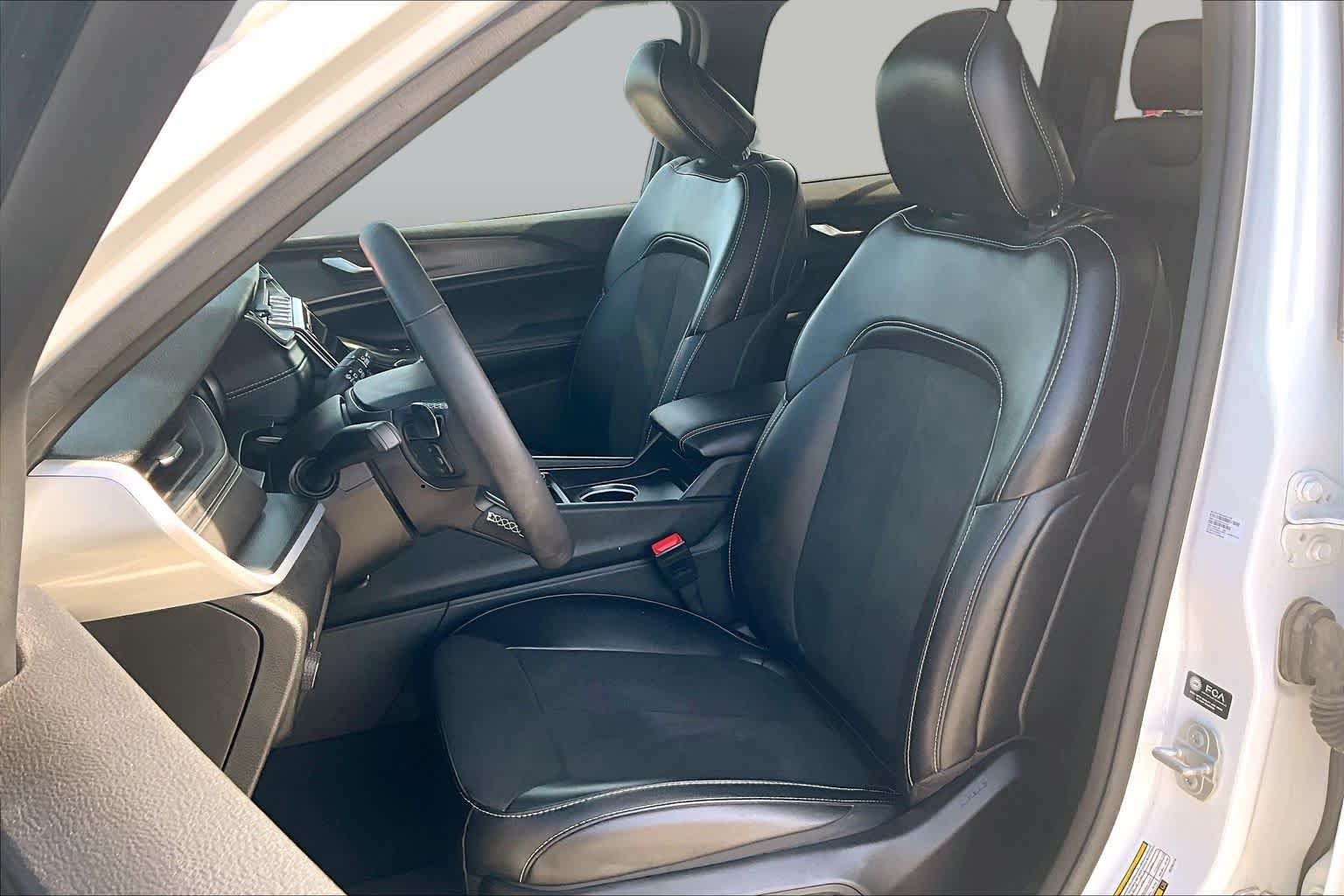 Used 2024 Bright White Clearcoat Jeep Altitude image 8