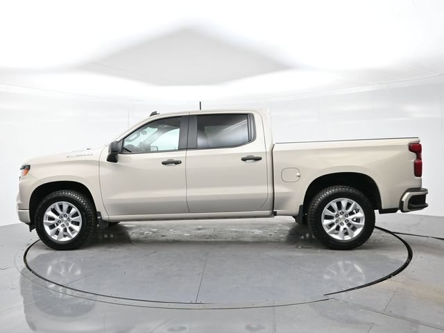 Used 2026 White Sands Chevrolet Custom image 4
