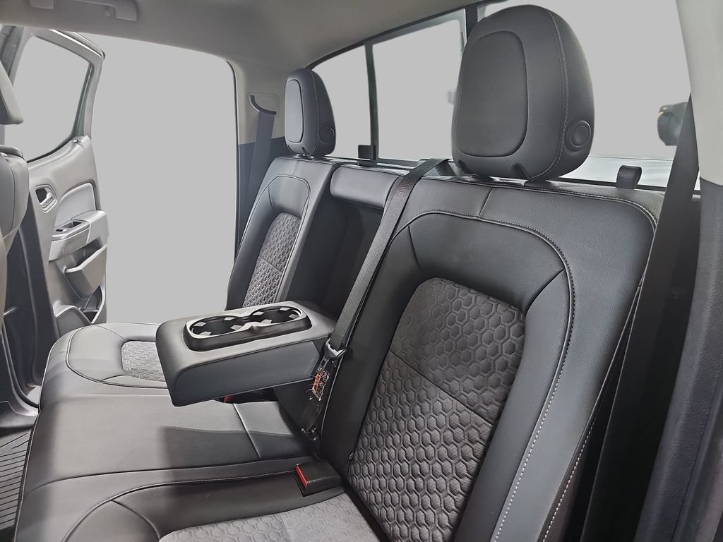 Used 2018 CENTENNIAL BLUE METALLIC Chevrolet 4WD Z71 image 17