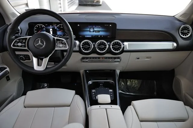 Used 2023 MANUFAKTUR Patagonia Red Metallic Mercedes-Benz GLB 250 image 27