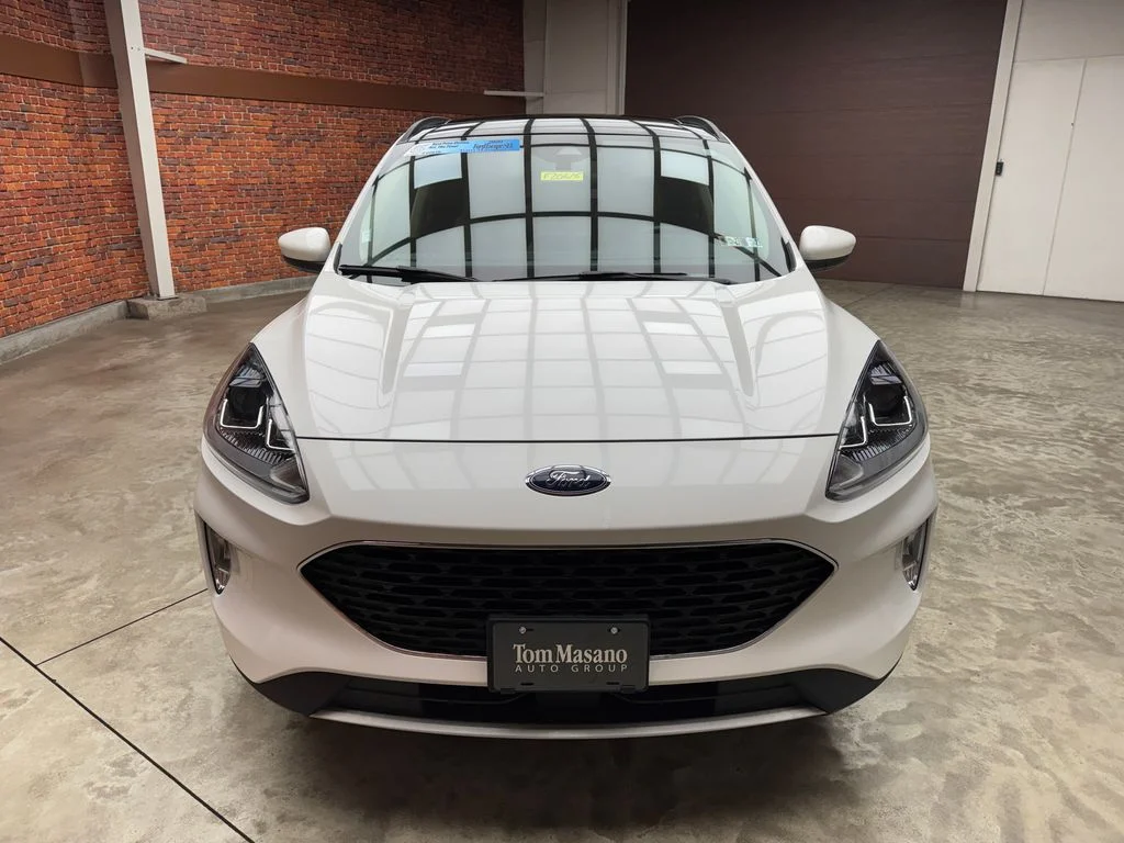 Certified Used 2020 White Metallic Ford SEL image 7